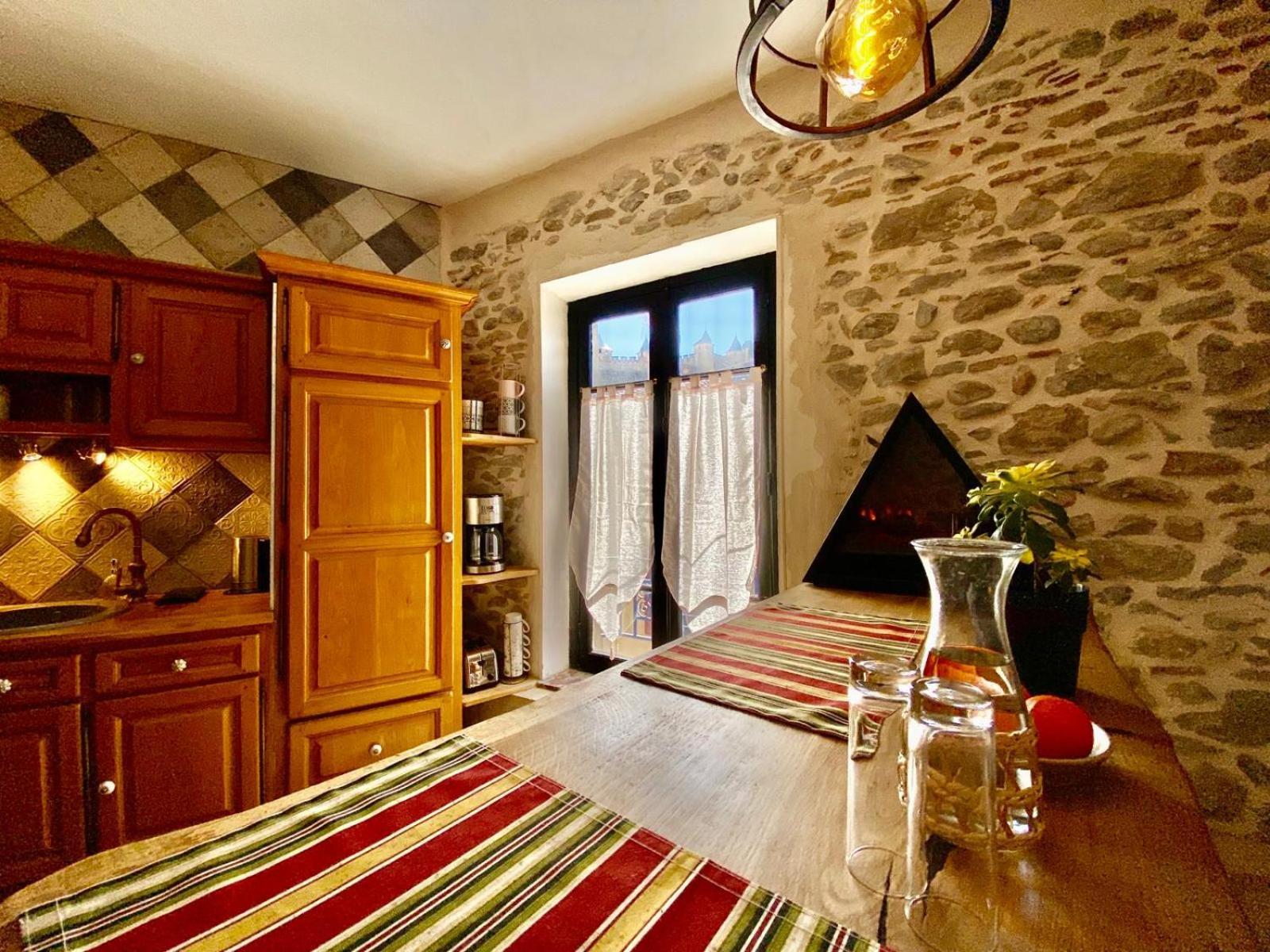 La Maison Des Templiers ~ Ostal Medieval ~ Logis Enchantes Carcassonne Esterno foto